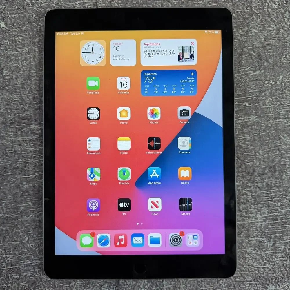 2014 Apple iPad Air 2 A1566 32 GB Wi-Fi 9.7 in Screen Silver Color Tablet IOS 15